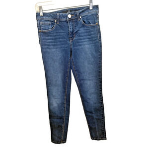 1822 Denim Adrianna Women's Size 6 Blue Skinny Leg Dark Wash Stretch Denim Jeans